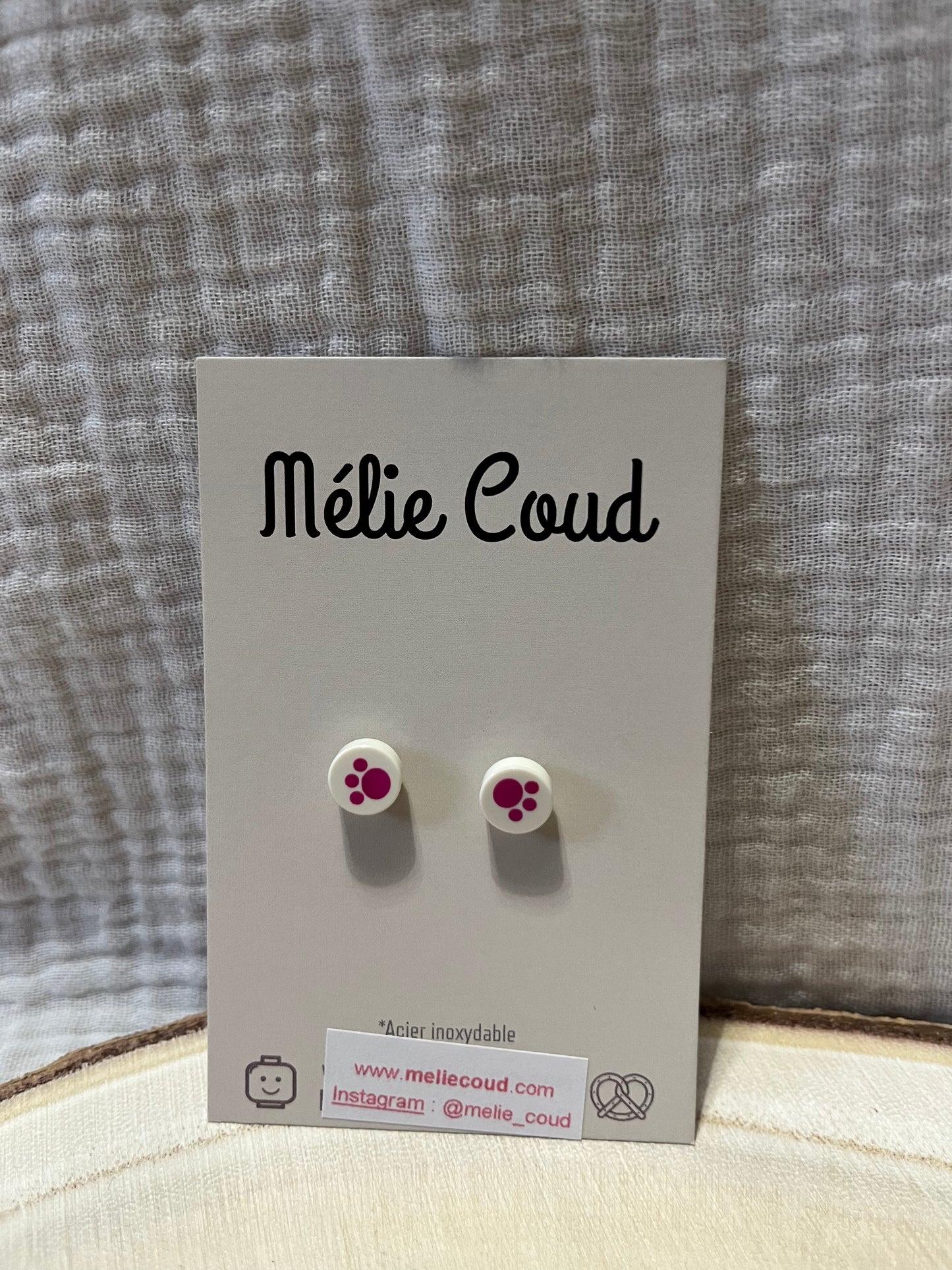 Boucles d’oreilles puces