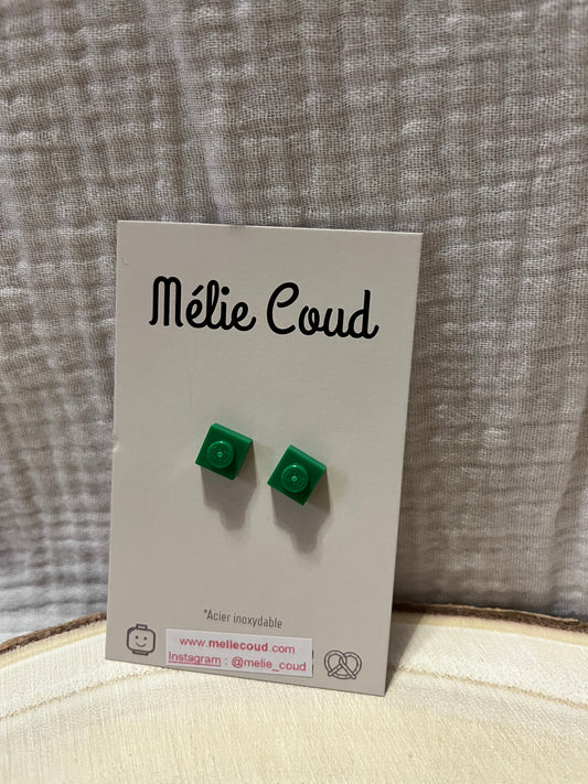 Boucles d’oreilles puces