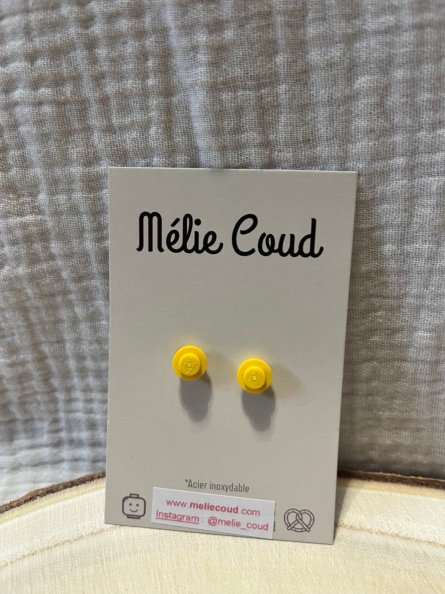 Boucles d’oreilles puces