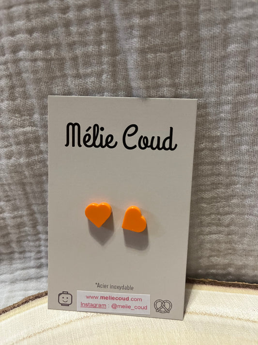 Boucles d’oreilles puces cœurs