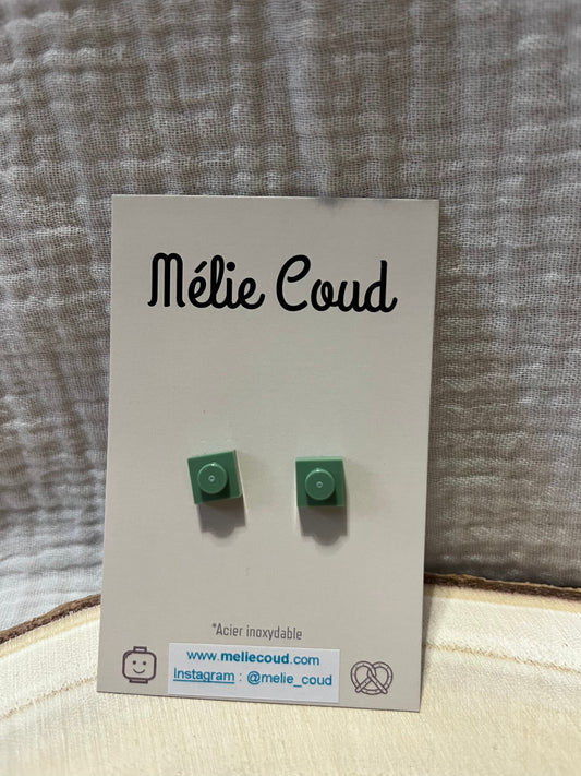 Boucles d’oreilles puces