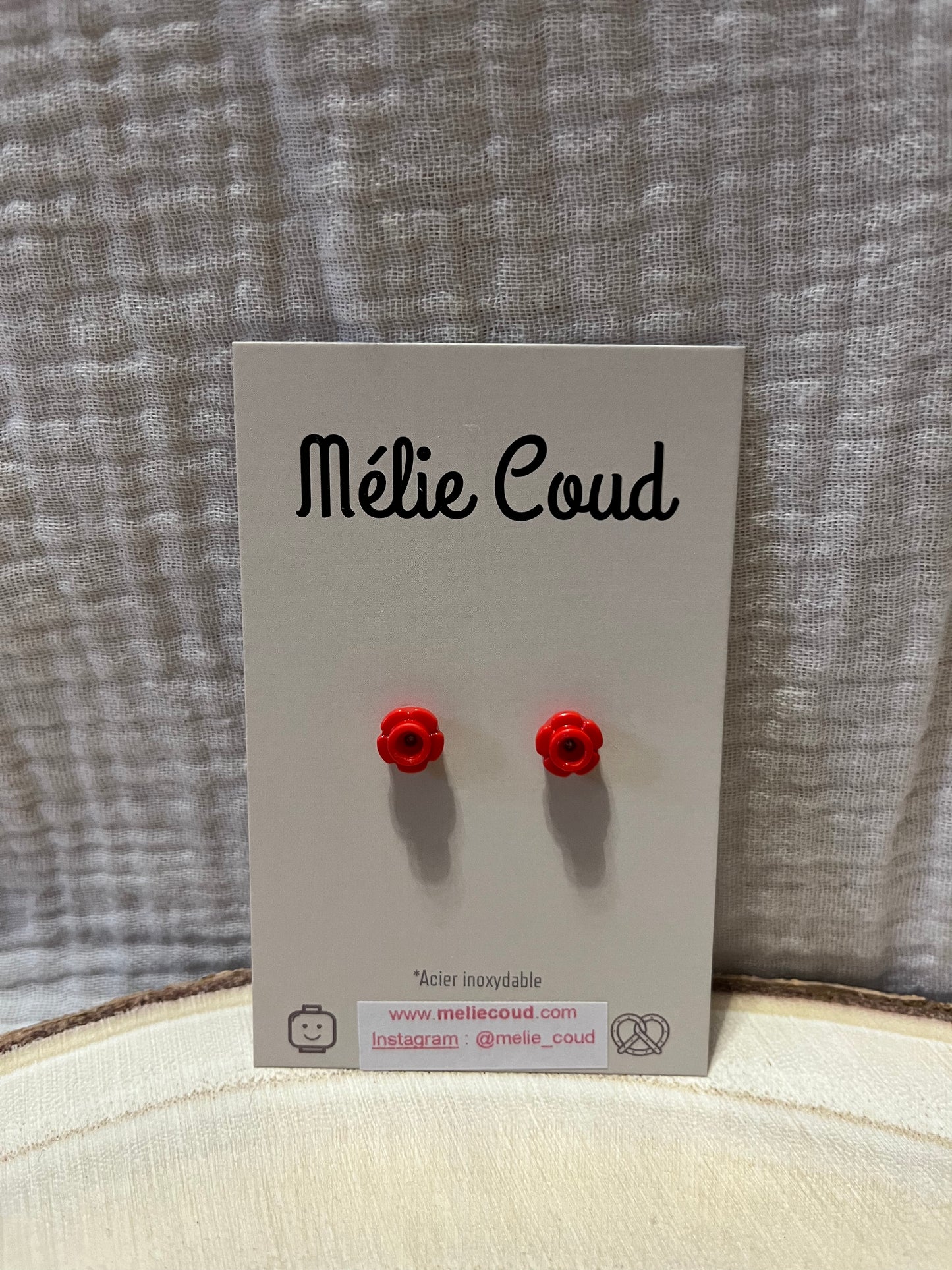 Boucles d’oreilles puces